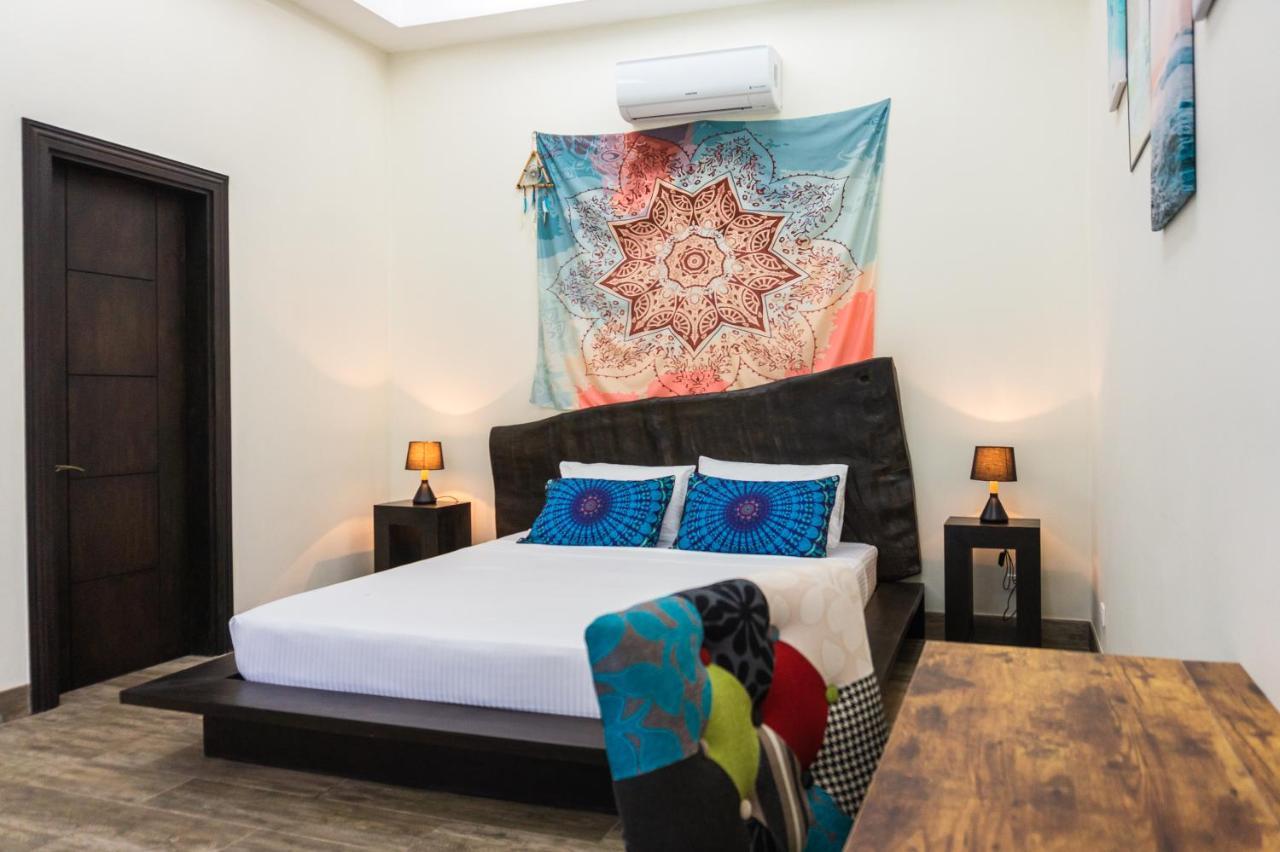 LUXURY PRIVATE VILLAS 400m2 WITH POOL NEAR LIO BEACH El Nido Ngoại thất bức ảnh