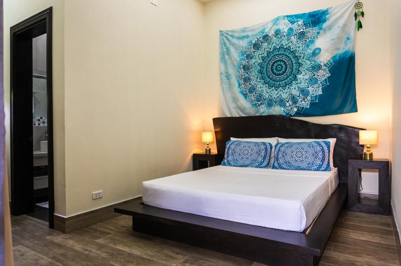 LUXURY PRIVATE VILLAS 400m2 WITH POOL NEAR LIO BEACH El Nido Ngoại thất bức ảnh